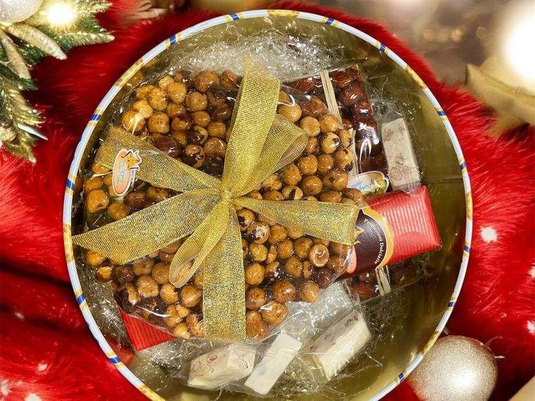 Torroncini e croccante alle nocciole in confezione regalo
